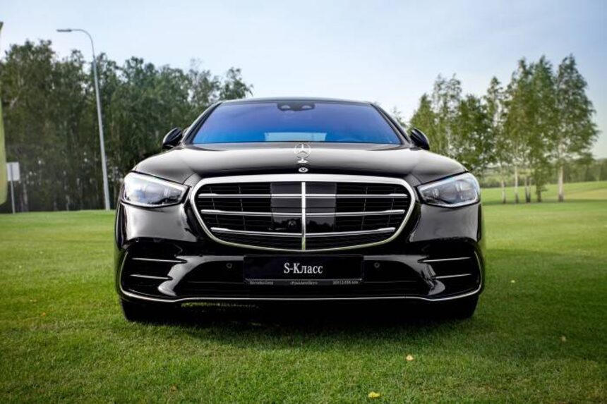 Business sedan